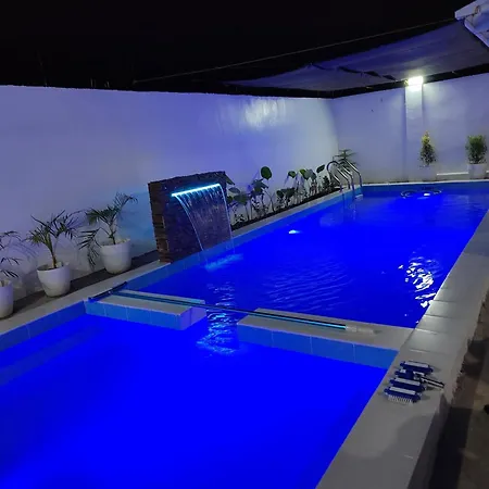 Balai Aurora Pool & Lounge Hotel